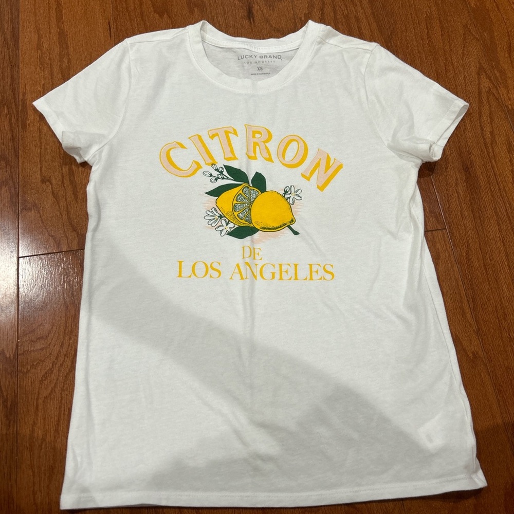 Lucky brand t shirt